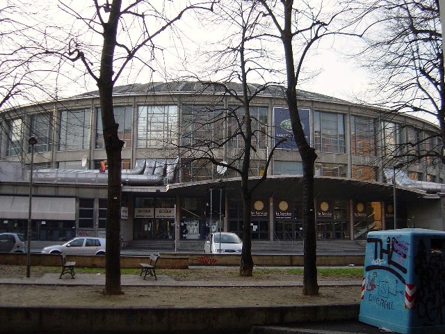 �����h���[�o�[�A���[�i[Land&nbsp;Rover&nbsp;Arena]