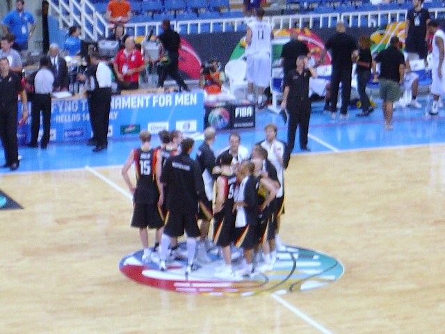 �h�C�c��\�`�[��