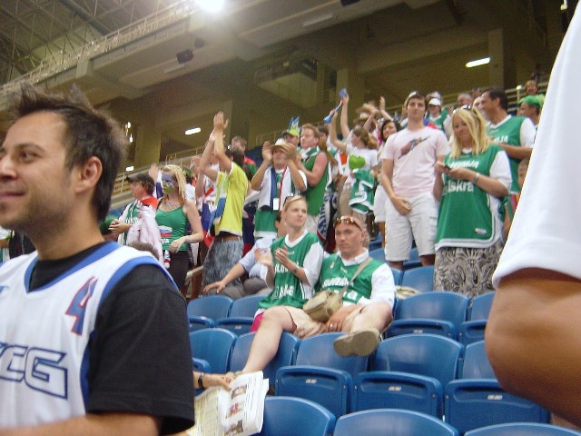 �X���x�j�A�̃t�@��