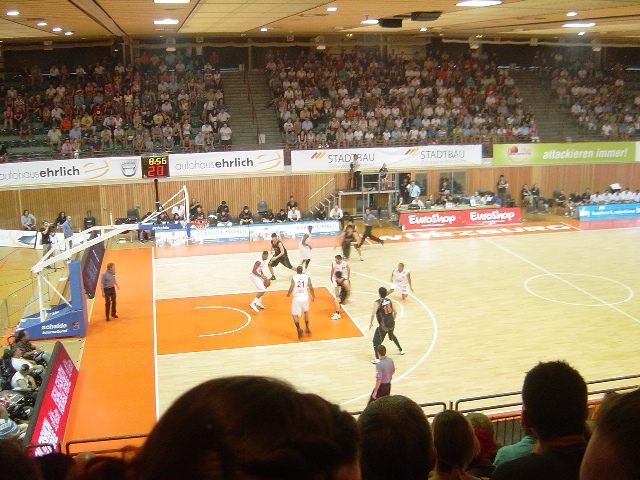 �G�X�I���o�[�o�X�P�b�c[s.Oliver&nbsp;Baskets]-���{��\