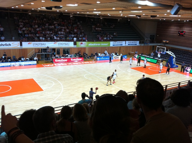 �G�X�I���o�[�o�X�P�b�c[s.Oliver&nbsp;Baskets]-���{��\