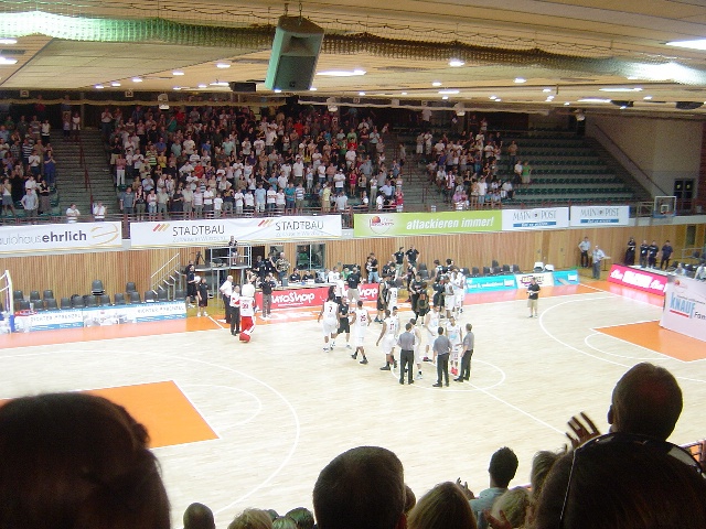 �G�X�I���o�[�o�X�P�b�c[s.Oliver&nbsp;Baskets]-���{��\