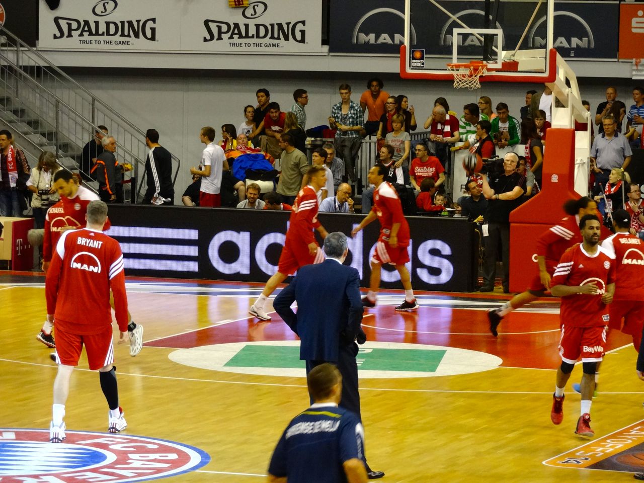 �A�E�f�B�h�[��[Audi&nbsp;Dome]