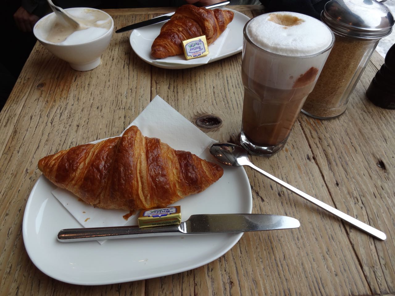 �N�����b�T���ƃ��J�`�[�m[Croissant&nbsp;und&nbsp;Moccacino]