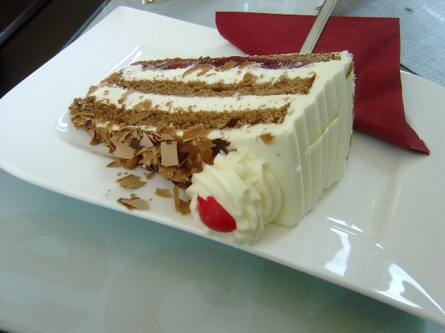�V���o���c�o���_�[�L���V���g���e[Schwarzwaelder&nbsp;Kirschtorte]