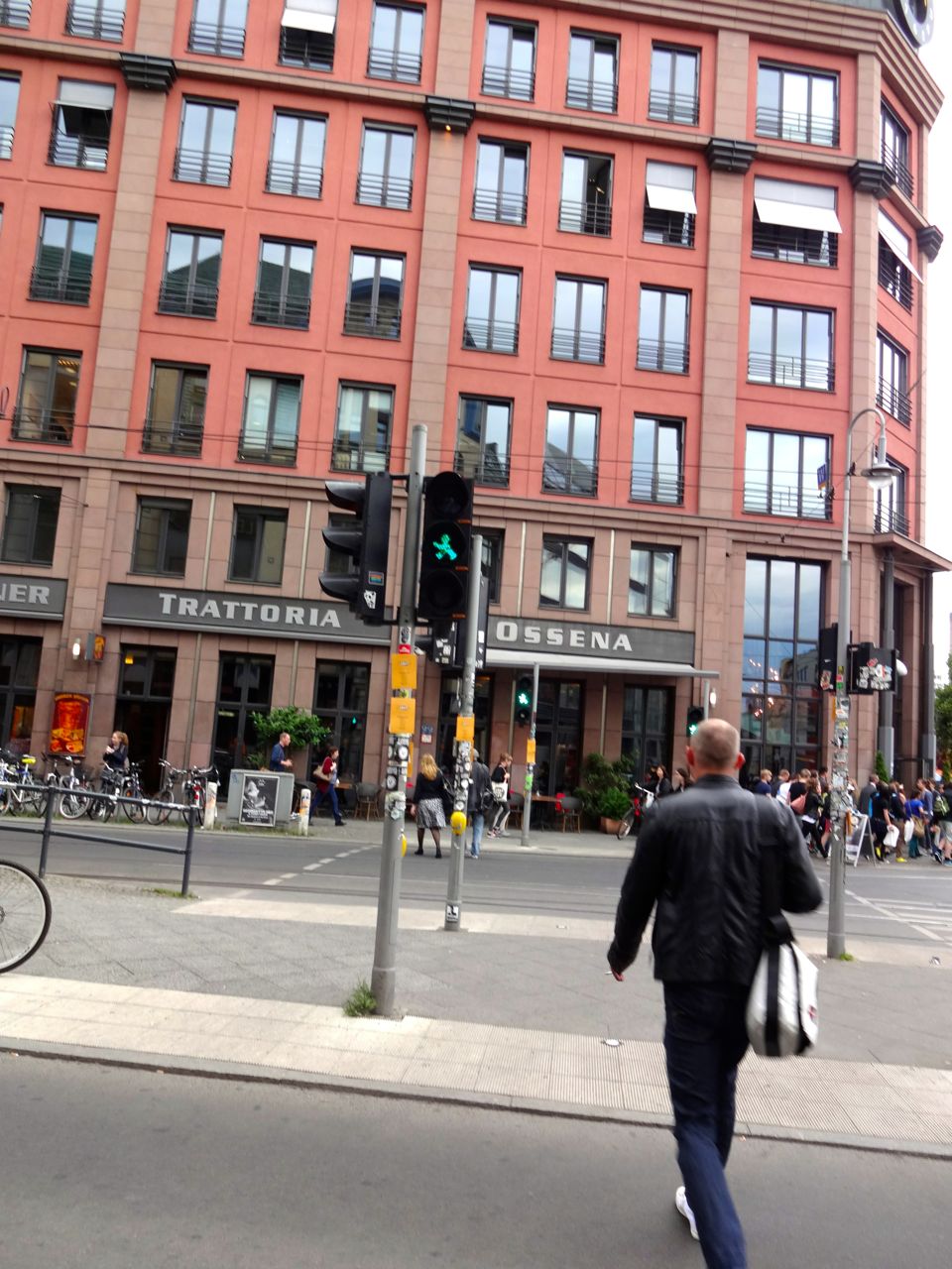 �n�b�P�[�V�F�w�[�t�F[Hackesche&nbsp;Hüfe]