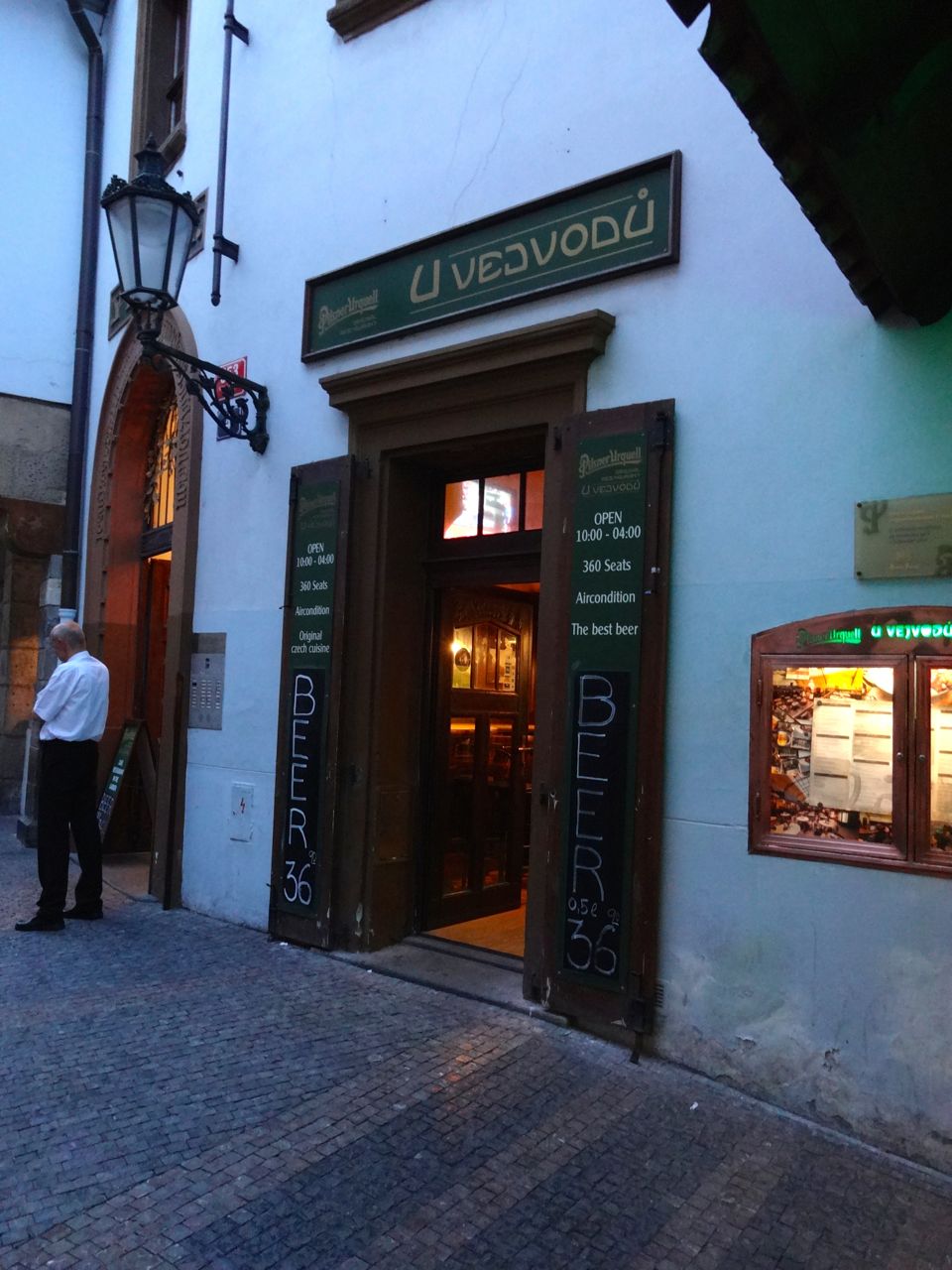 �E&nbsp;���F�C���H�h�D�[[U&nbsp;Vejvodů]