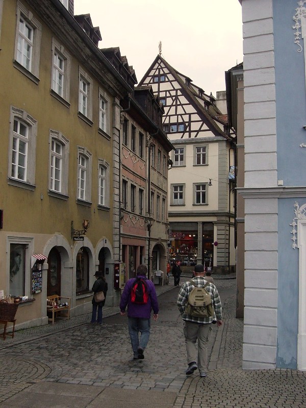 �o���x���N�̊X����