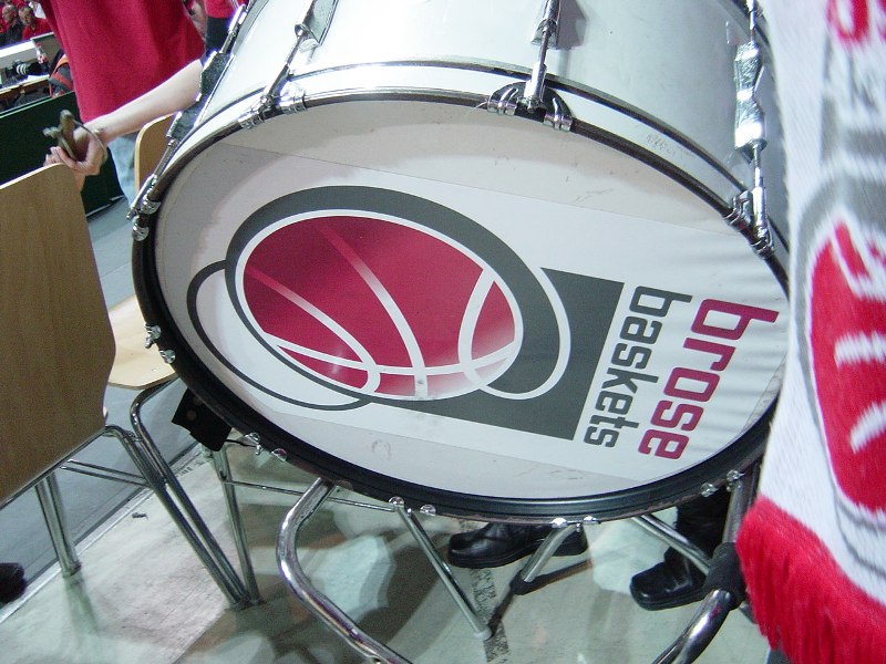 ����t�@���̃h����[eine&nbsp;Trommel&nbsp;vom&nbsp;Fan]