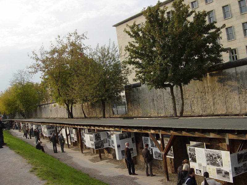 �e���̃g�|�O���t�B�[[Gedenkstätte&nbsp;Topographie&nbsp;des&nbsp;Terrors]