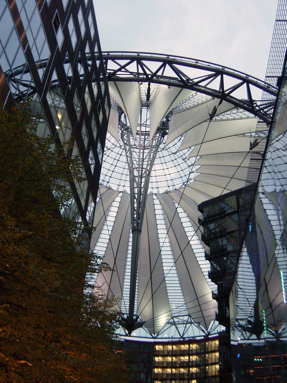 �\�j�[�Z���^�[[Sony&nbsp;Center]