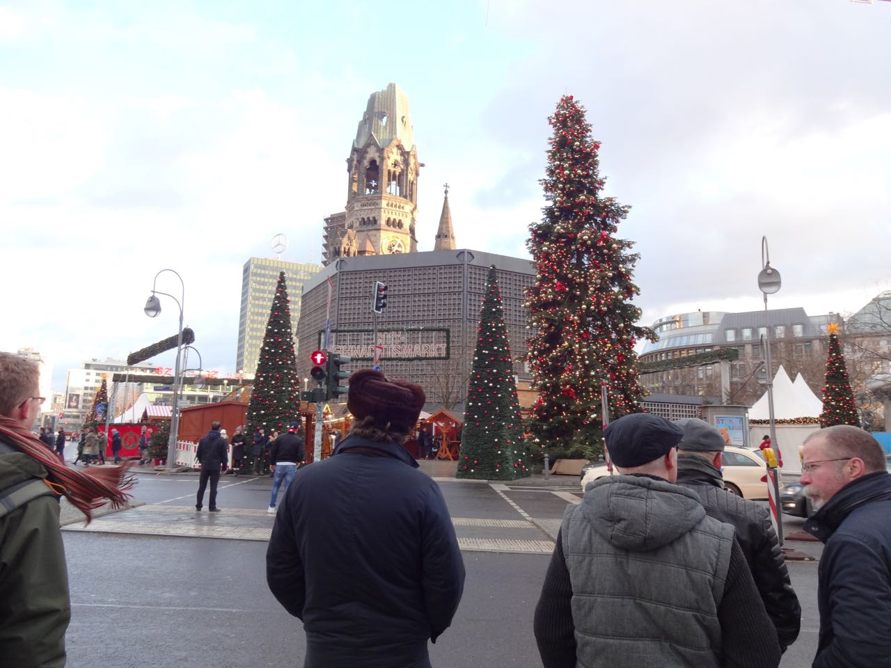 �N���X�}�X�}�[�P�b�g[Weihnachtsmarkt&nbsp;an&nbsp;der&nbsp;Kaiser-Wilhelm-Gedaechtniskirche]