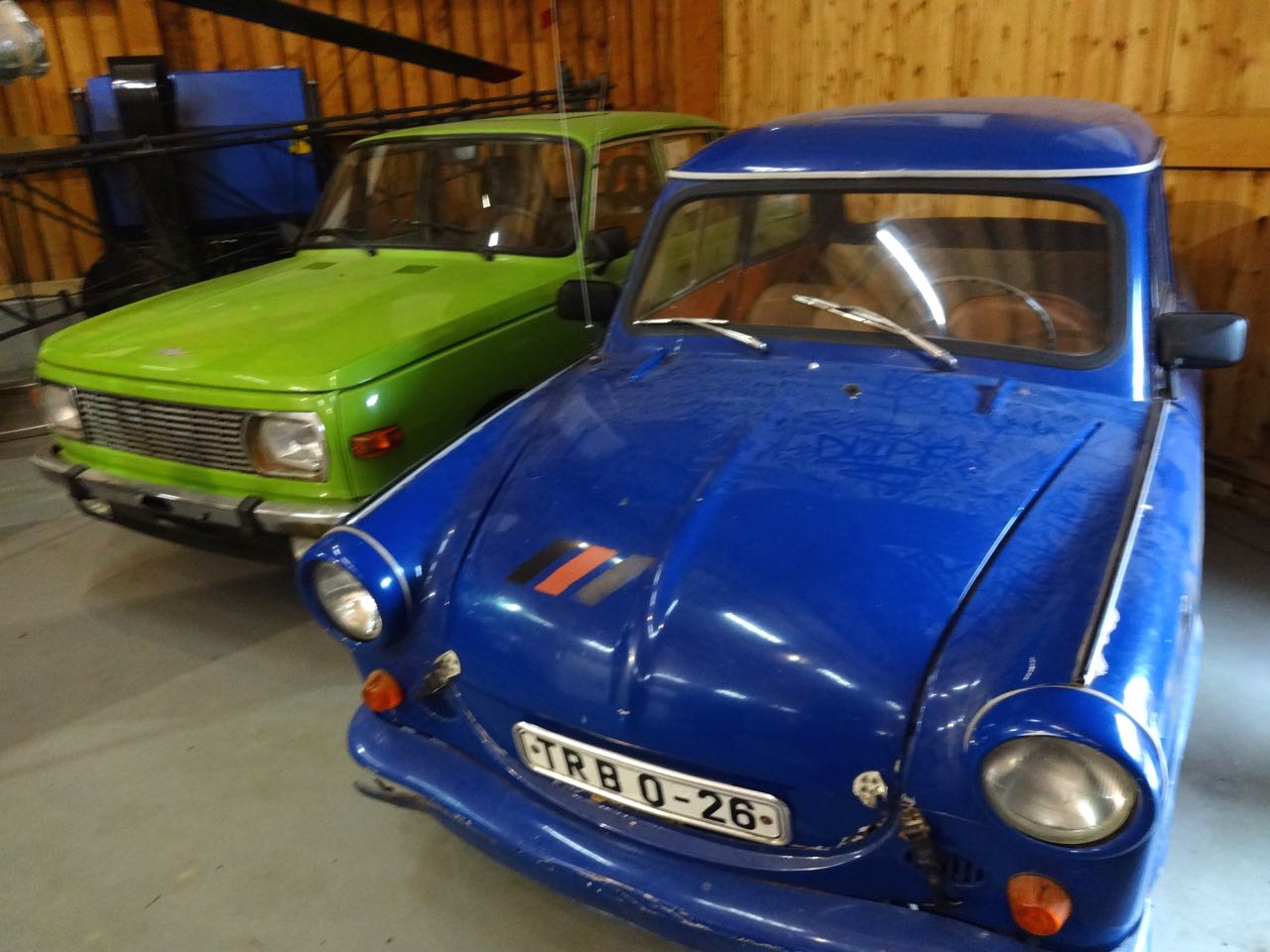 �g���o���g[Trabant]