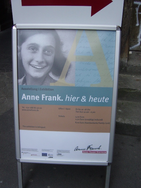 �A���l�t�����N�Z���^�[[Anne&nbsp;Frank&nbsp;Zentrum]