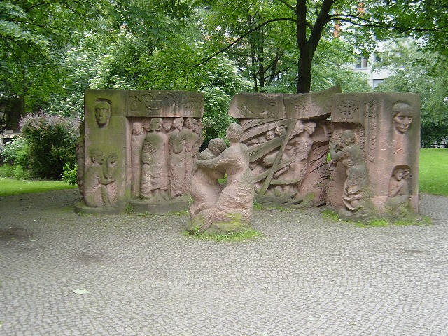 ���[�[���ʂ�̋L�O��[Denkmal&nbsp;Rosenstraße]