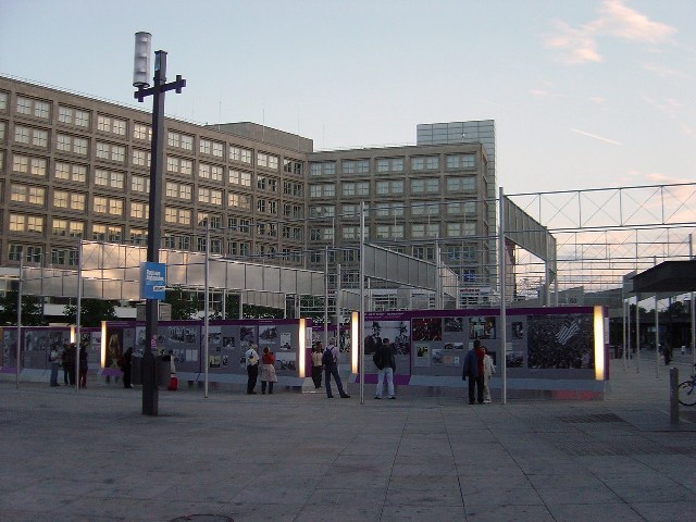 ���a�v���W[Friedliche&nbsp;Revolution]