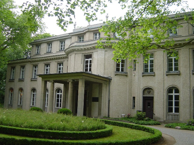���@���[�[��c�L�O��[Gedenkstätte&nbsp;Haus&nbsp;der&nbsp;Wannsee-Konferenz]