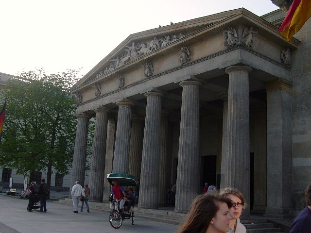 �m�C�G���@�b�w[Neue&nbsp;Wache]