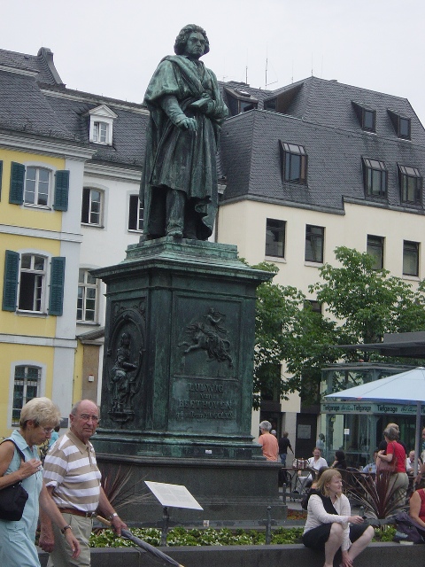 �x�[�g�[�x���̑�[Denkmal&nbsp;von&nbsp;Ludwig&nbsp;van&nbsp;Beethoven]