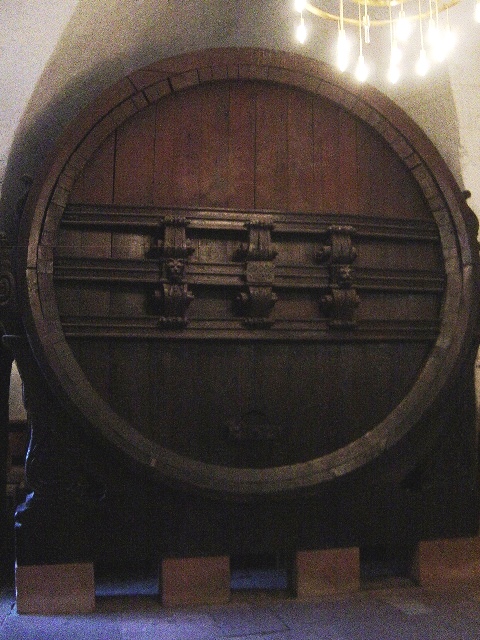 ��M[Großes&nbsp;Fass]