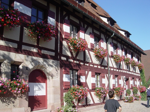 �J�C�U�[�u���N[Kaiserburg]