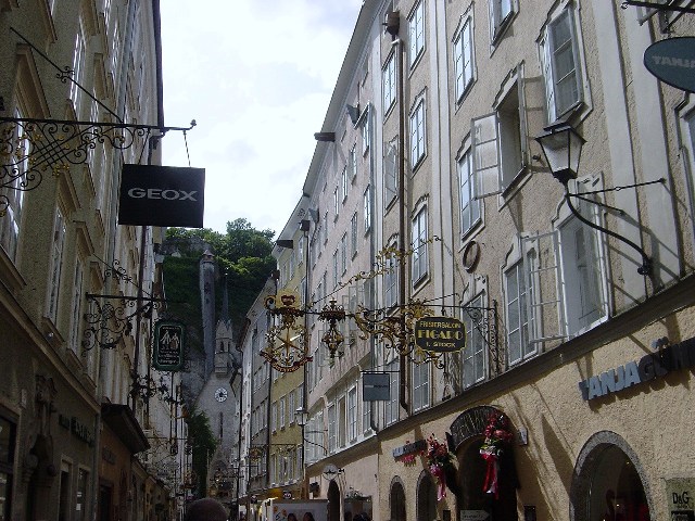 �Q�g���C�f�K�b�Z[Getreidegasse]