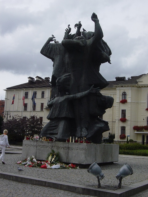 �X�^��&nbsp;���l�b�N�̃��j�������g
[Pomnik&nbsp;Walki&nbsp;i&nbsp;Męczeństwa&nbsp;Ziemi&nbsp;Bydgoskiej]