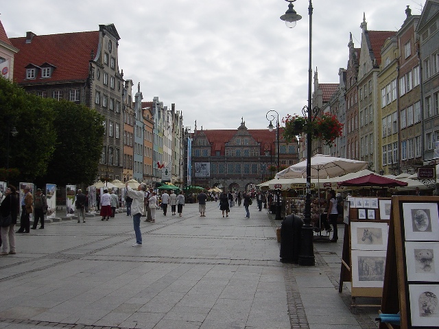 �h�D�E�[�M�L��[Długi&nbsp;Targ]