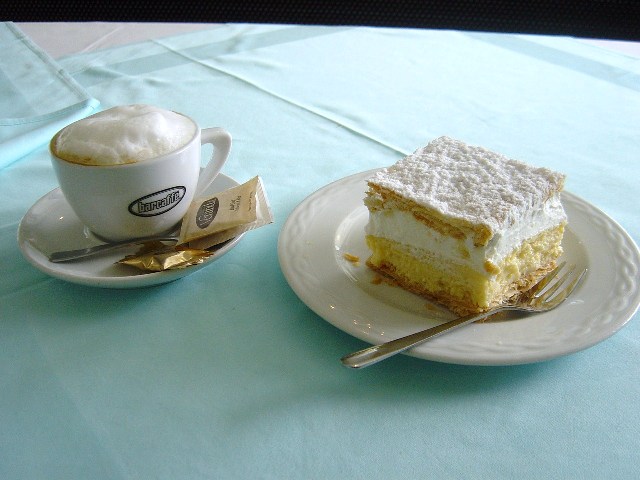 �u���C�X�J&nbsp;�N�����i&nbsp;���W�[�i[Blejska&nbsp;Kremna&nbsp;Rezina]