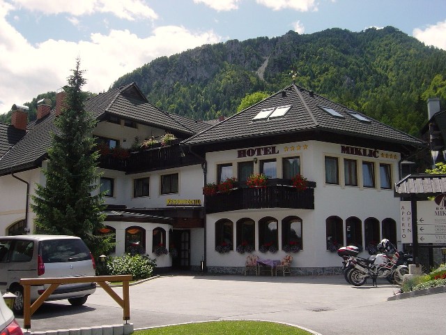 �z�e���~�N���b�`[Hotel&nbsp;Miklič]