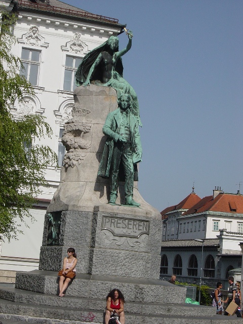 �v���V�F�[���m�t�L��[Prešenov&nbsp;trg]