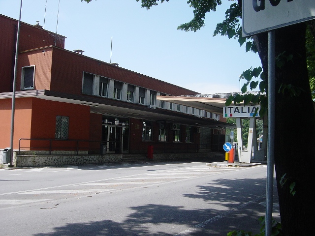 ���U�h���i���⏊[Rožna&nbsp;Dolina]