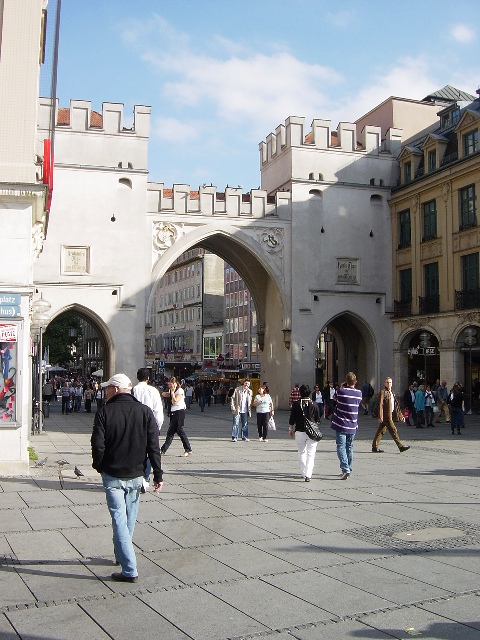 �J�[���X��[Karlstor]