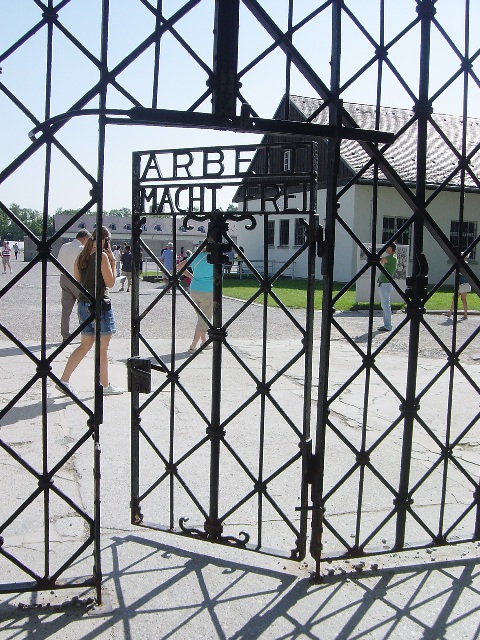 �_�b�n�E�������e����[KZ-Gedenkstätte&nbsp;Dachau]