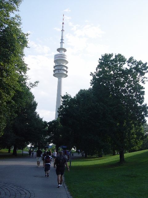 �I�����s�b�N��[Olympiaturm]