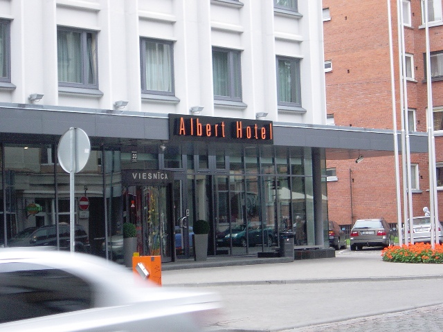 �A���x���g�z�e��[Albert&nbsp;Hotel]