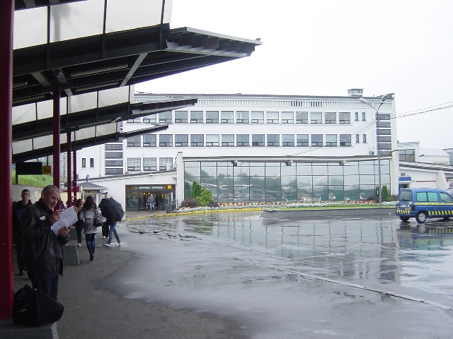 �o�X�^�[�~�i��[Autoosta]