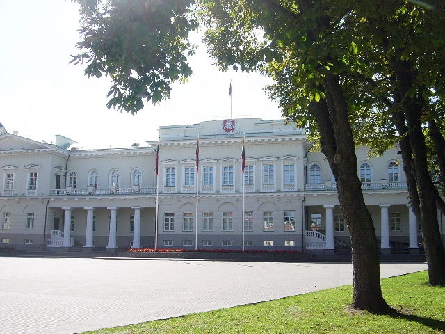 �哝�̊��@[Prezidentūra]