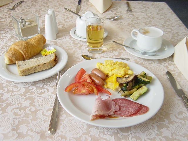 �z�e���s���~�_�A�l�b�N�X[Hotel&nbsp;Piramida&nbsp;Annex]