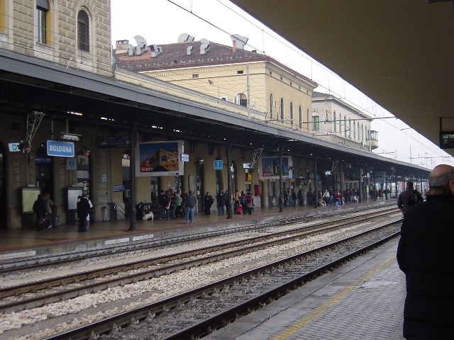 �{���[�j�������w[Stazione&nbsp;di&nbsp;Bologna&nbsp;Centrale]