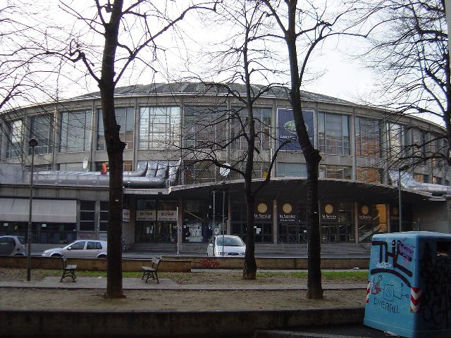 �����h���[�o�[�A���[�i[Land&nbsp;Rover&nbsp;Arena]