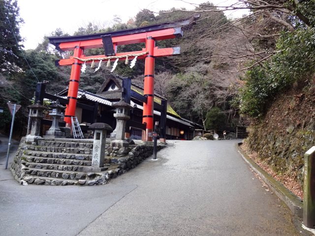 �����_�Ј�̒���